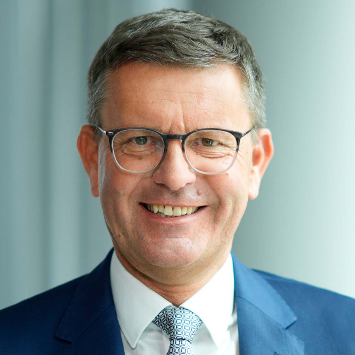 Dr. Markus Binder